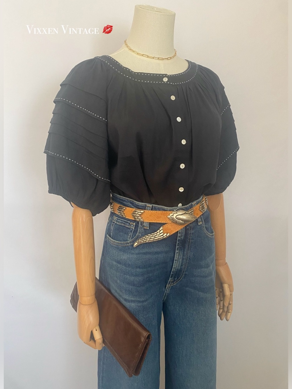 FIFTEEN TWENTY BUBBLE SLEEVE 'SHAY CONTRAST PEASANT TOP' IN BLACK